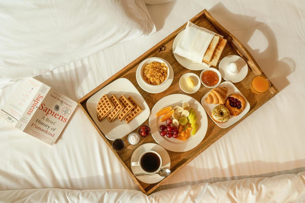 O By Tamara, Trivandrum Thiruvananthapuram Екстер'єр фото Room service breakfast